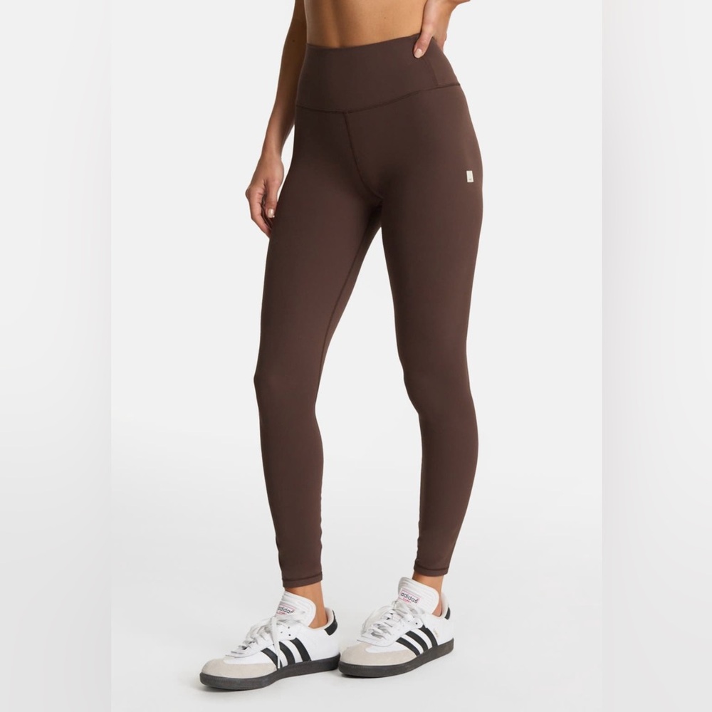Vuori AllTheFeels Leggings in Java Size M